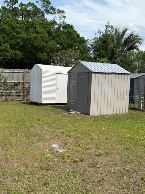 For Sale: $204,500 (3 beds, 1 baths, 1040 Square Feet)