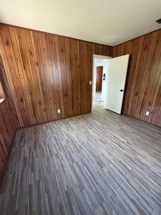 For Sale: $204,500 (3 beds, 1 baths, 1040 Square Feet)
