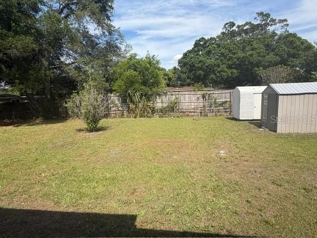For Sale: $204,500 (3 beds, 1 baths, 1040 Square Feet)