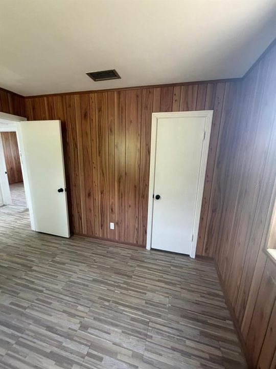 For Sale: $204,500 (3 beds, 1 baths, 1040 Square Feet)