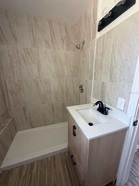 For Sale: $204,500 (3 beds, 1 baths, 1040 Square Feet)