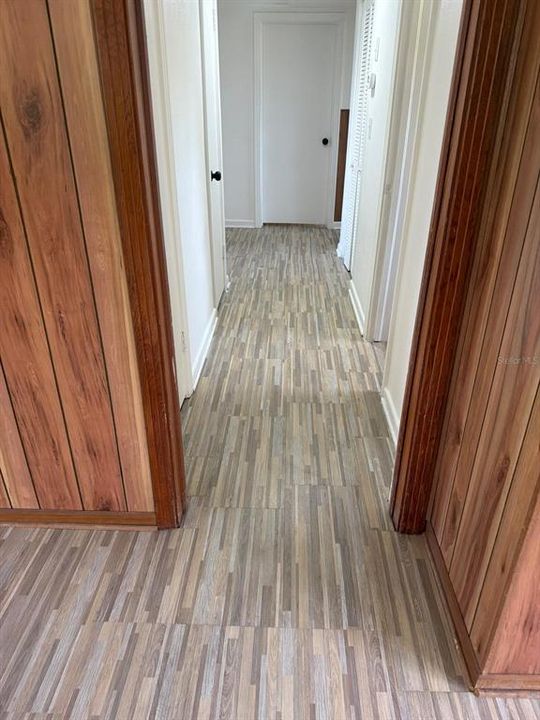 For Sale: $204,500 (3 beds, 1 baths, 1040 Square Feet)