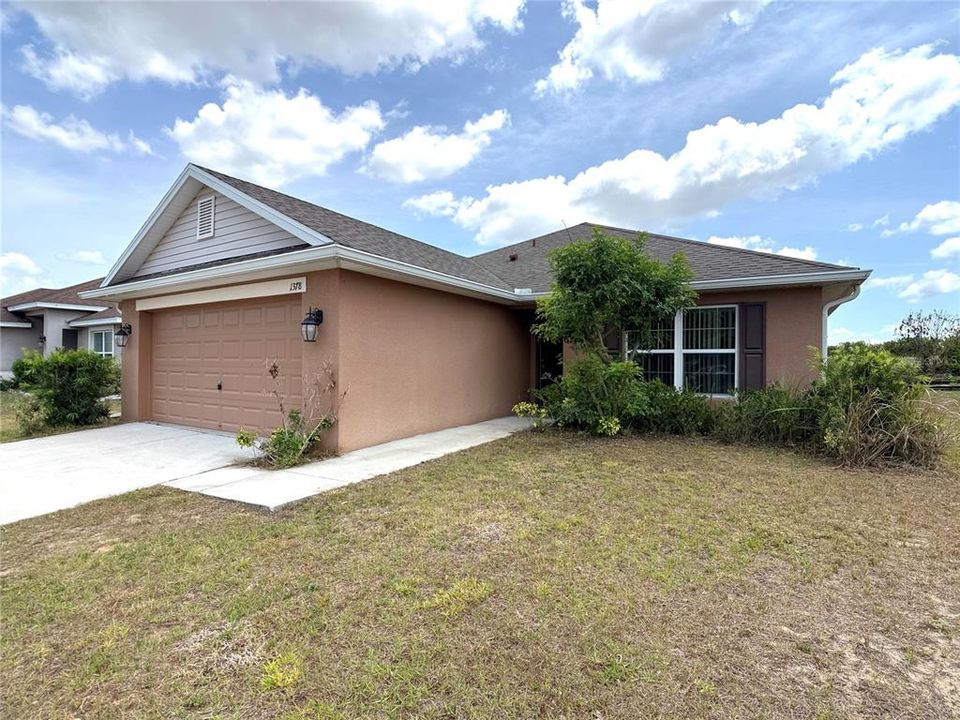 For Rent: $1,850 (3 beds, 2 baths, 1397 Square Feet)