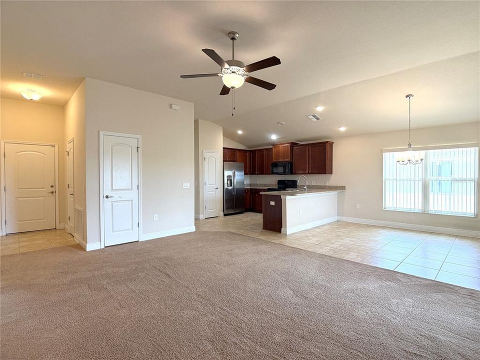 For Rent: $1,850 (3 beds, 2 baths, 1397 Square Feet)