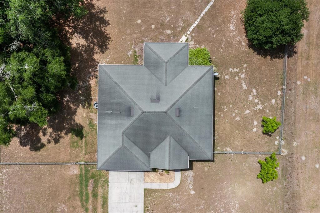 En Venta: $399,000 (4 camas, 3 baños, 2213 Pies cuadrados)