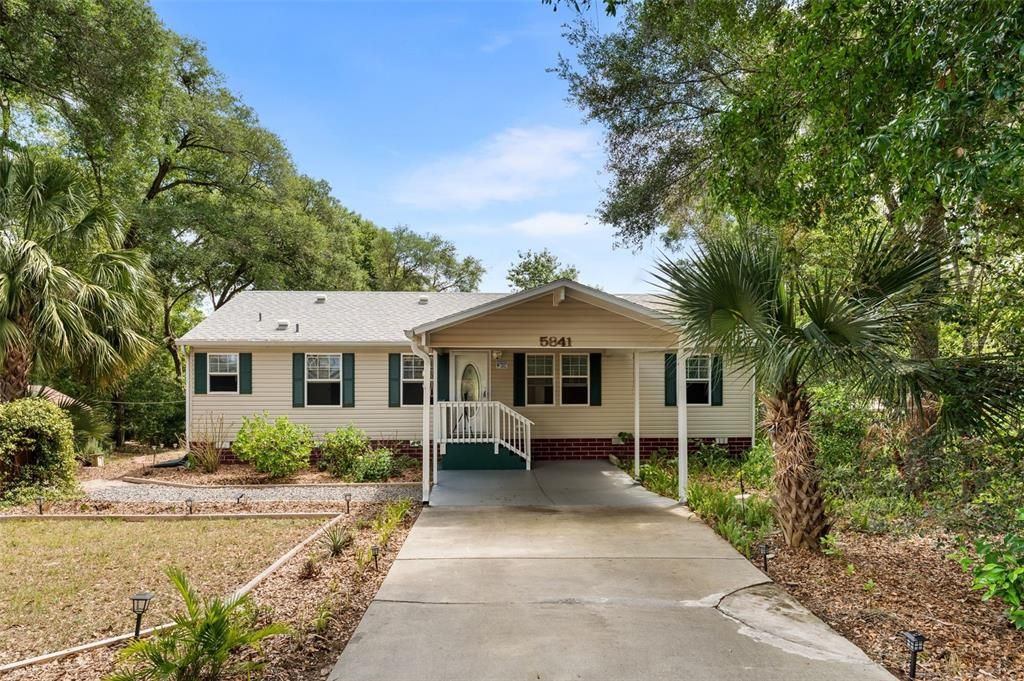 For Sale: $199,000 (3 beds, 2 baths, 1296 Square Feet)