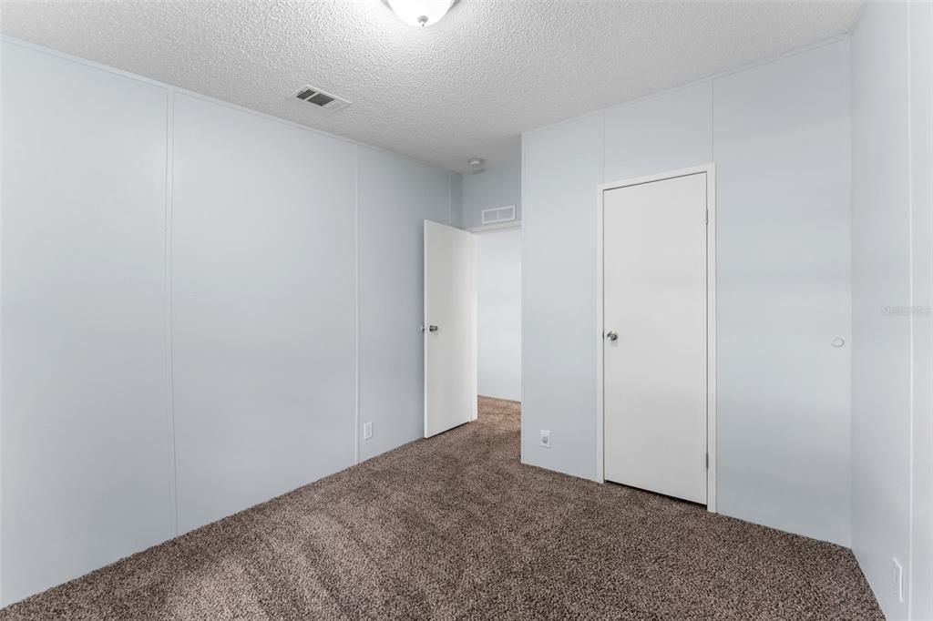 For Sale: $199,000 (3 beds, 2 baths, 1296 Square Feet)