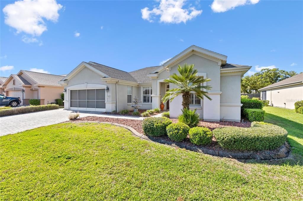 For Sale: $624,900 (3 beds, 2 baths, 2413 Square Feet)