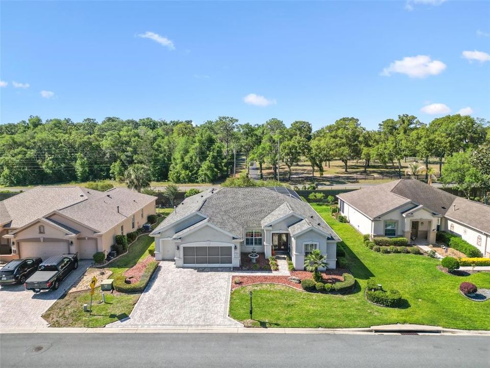 For Sale: $624,900 (3 beds, 2 baths, 2413 Square Feet)
