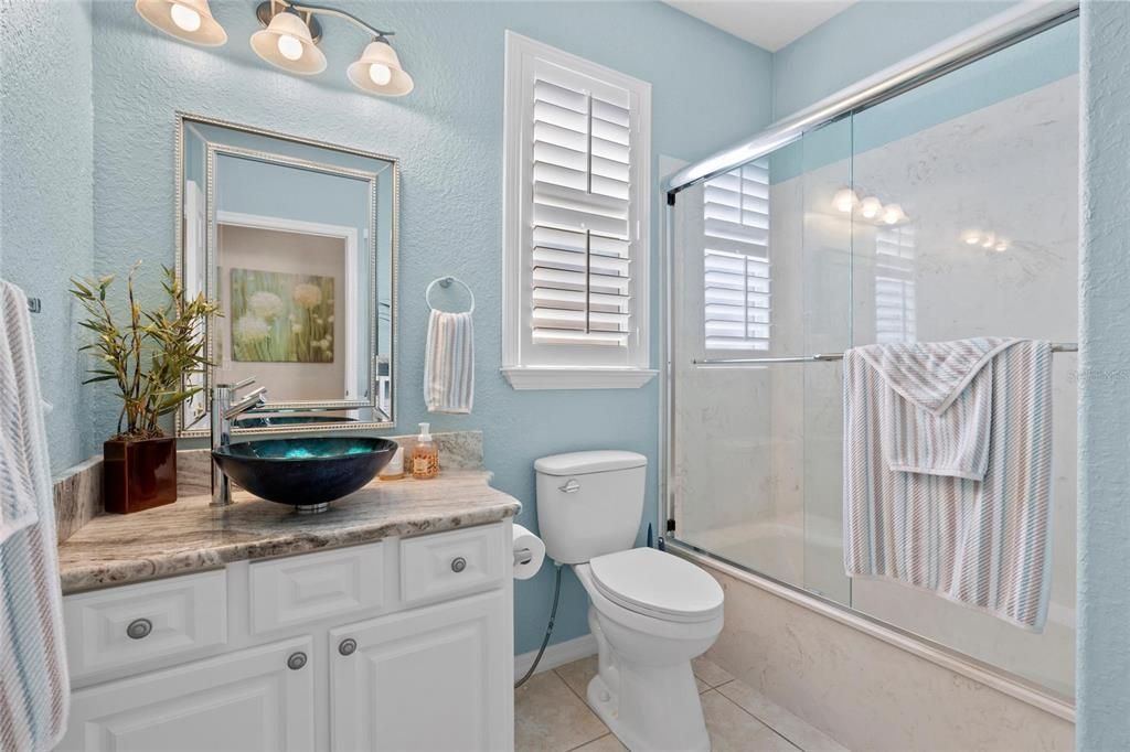 For Sale: $624,900 (3 beds, 2 baths, 2413 Square Feet)