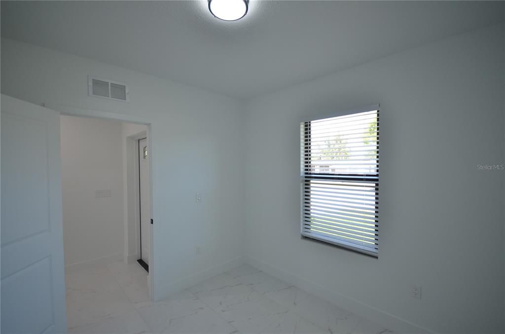 For Rent: $2,600 (4 beds, 2 baths, 1367 Square Feet)