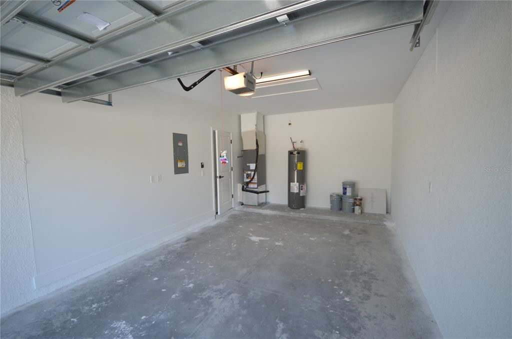 For Rent: $2,600 (4 beds, 2 baths, 1367 Square Feet)