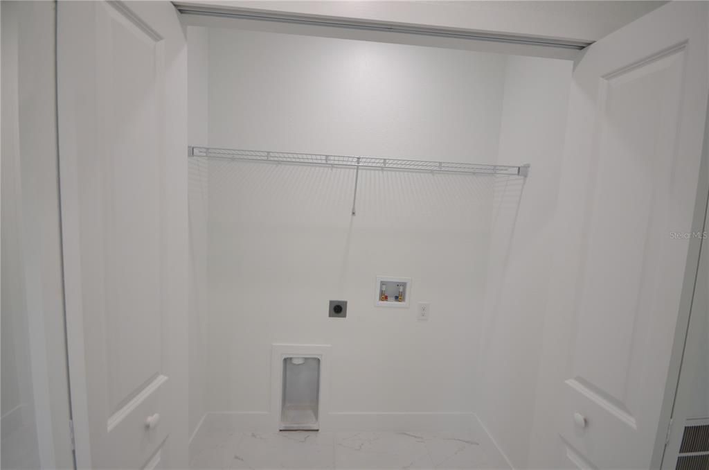 For Rent: $2,600 (4 beds, 2 baths, 1367 Square Feet)