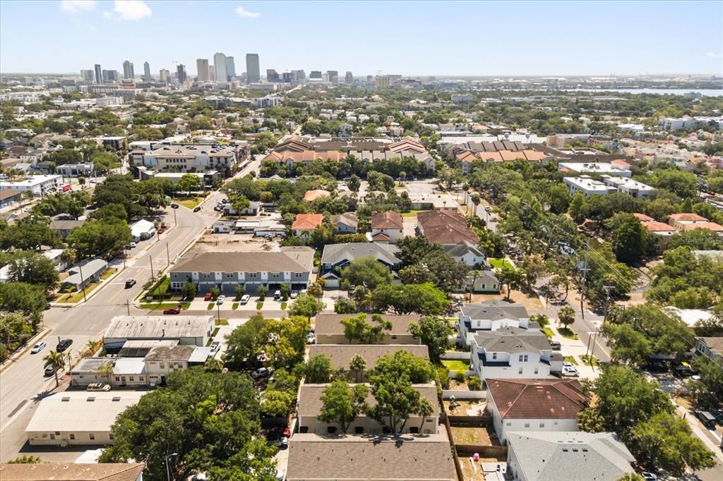 Active With Contract: $390,000 (2 beds, 1 baths, 1132 Square Feet)