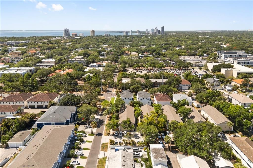 Active With Contract: $390,000 (2 beds, 1 baths, 1132 Square Feet)