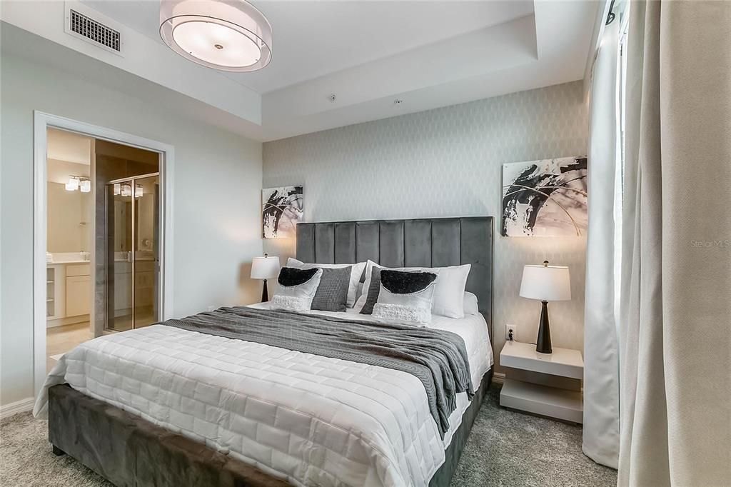 Active With Contract: $399,900 (3 beds, 2 baths, 1329 Square Feet)