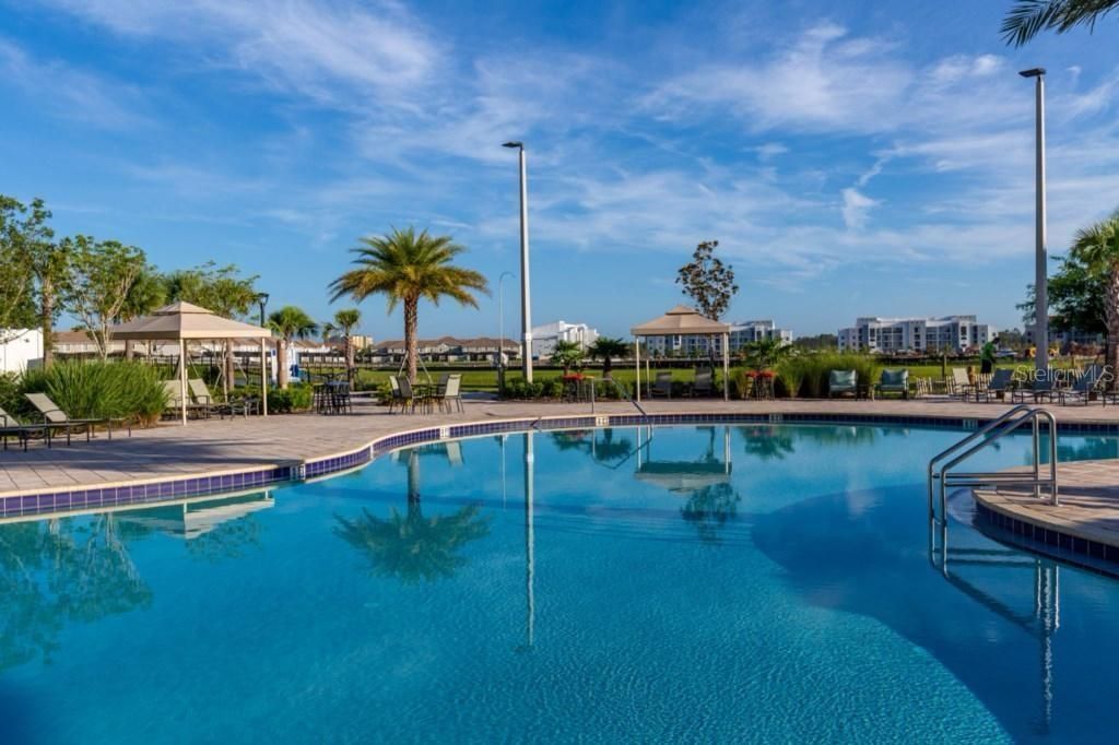 Active With Contract: $399,900 (3 beds, 2 baths, 1329 Square Feet)