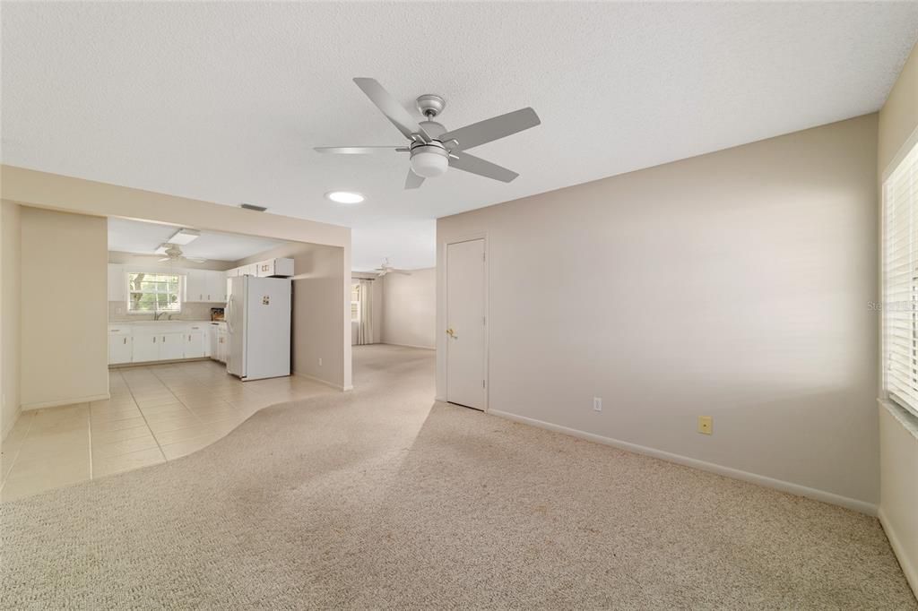 Active With Contract: $125,000 (2 beds, 2 baths, 1531 Square Feet)
