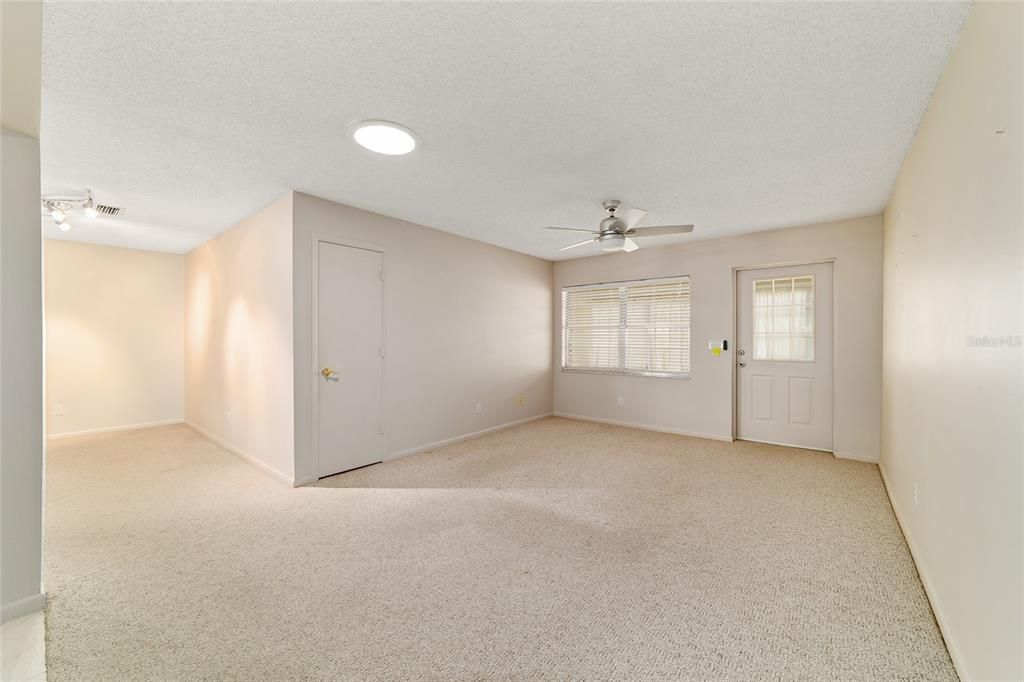 Active With Contract: $125,000 (2 beds, 2 baths, 1531 Square Feet)