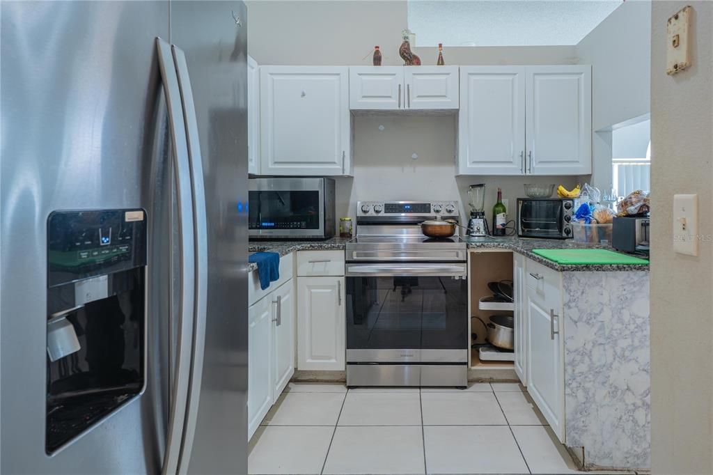 For Sale: $350,000 (3 beds, 2 baths, 1334 Square Feet)