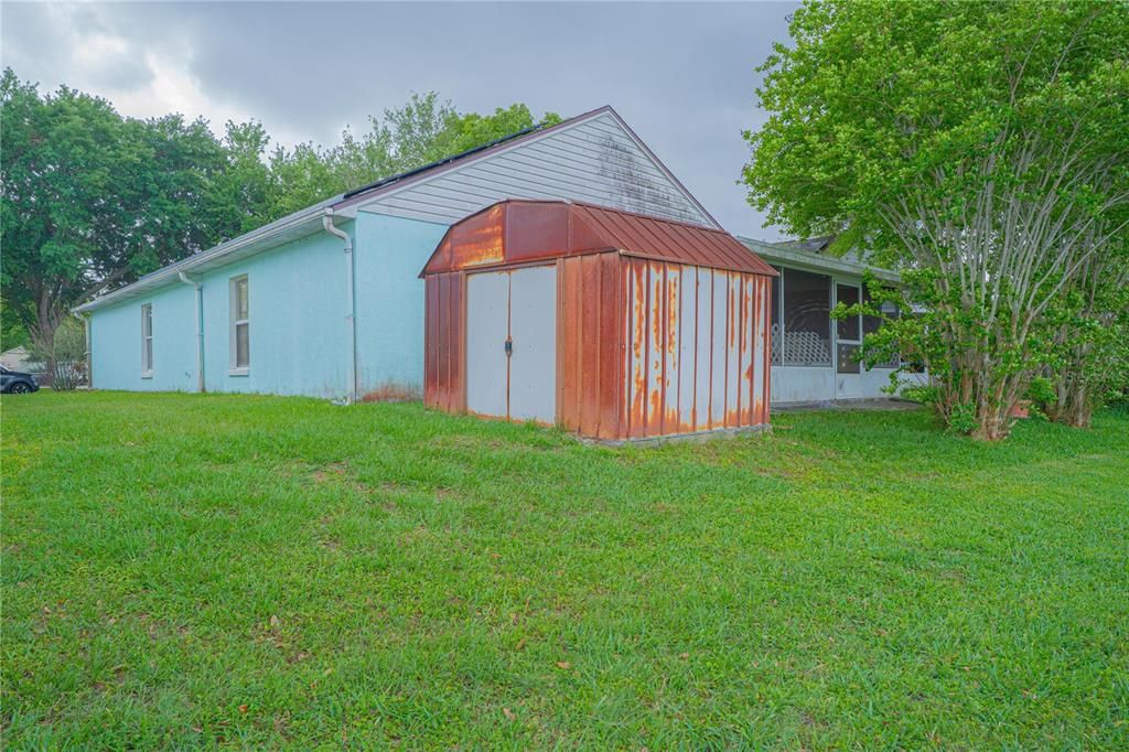 For Sale: $350,000 (3 beds, 2 baths, 1334 Square Feet)
