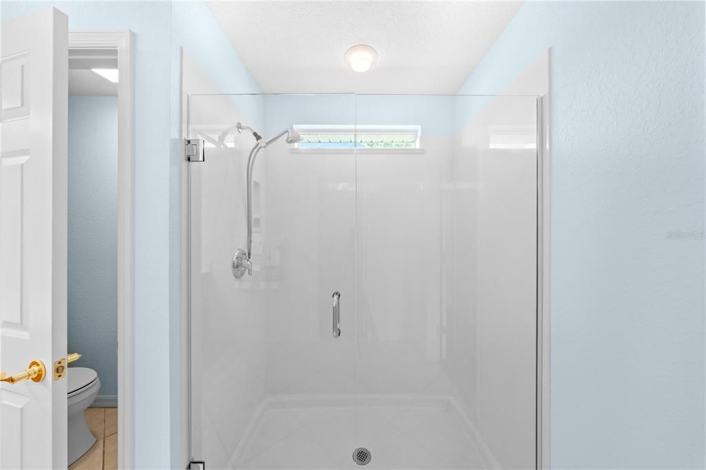 Active With Contract: $239,990 (2 beds, 2 baths, 1488 Square Feet)