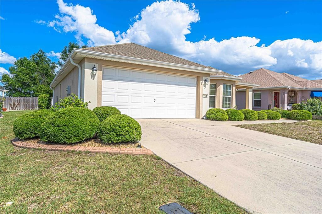 Active With Contract: $239,990 (2 beds, 2 baths, 1488 Square Feet)