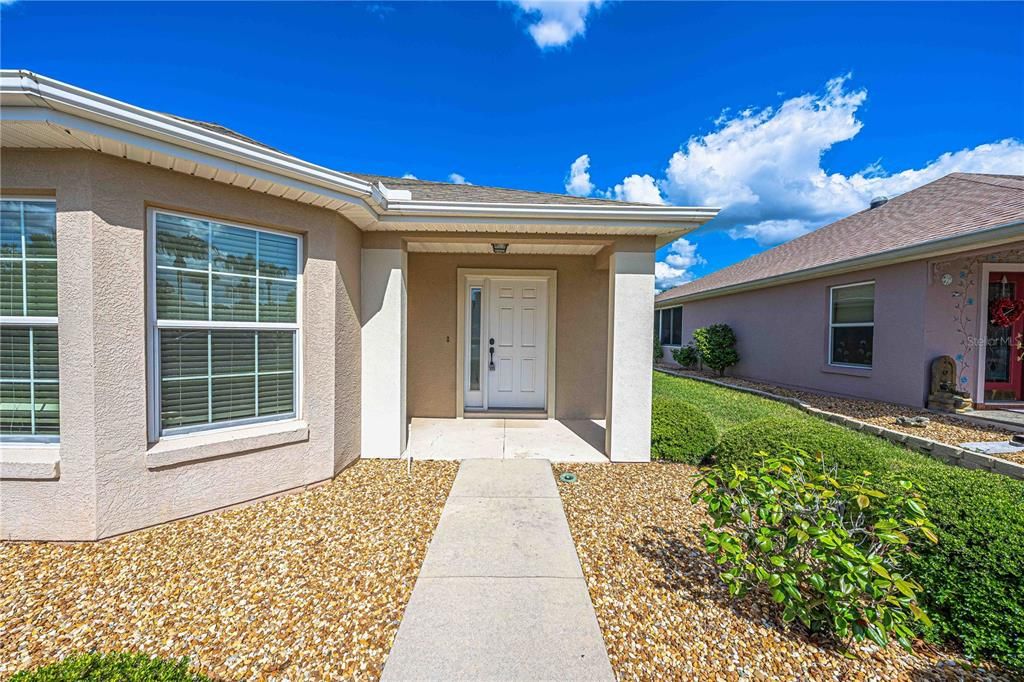 Active With Contract: $239,990 (2 beds, 2 baths, 1488 Square Feet)