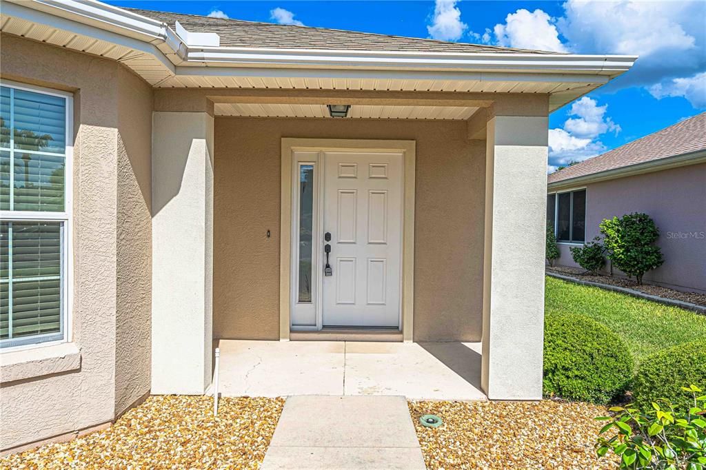 Active With Contract: $239,990 (2 beds, 2 baths, 1488 Square Feet)