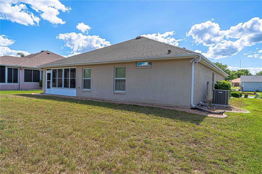Active With Contract: $239,990 (2 beds, 2 baths, 1488 Square Feet)