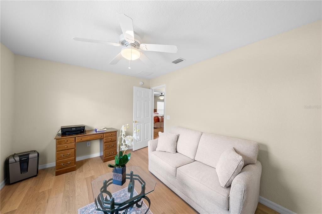 Active With Contract: $239,990 (2 beds, 2 baths, 1488 Square Feet)