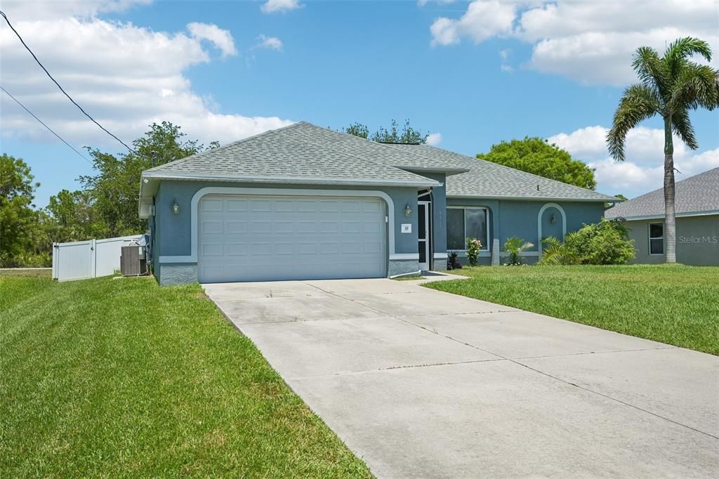 For Sale: $337,400 (4 beds, 2 baths, 1712 Square Feet)