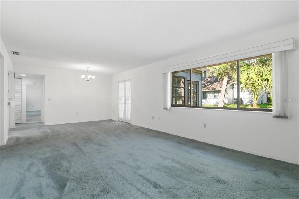 For Sale: $154,500 (2 beds, 2 baths, 1152 Square Feet)