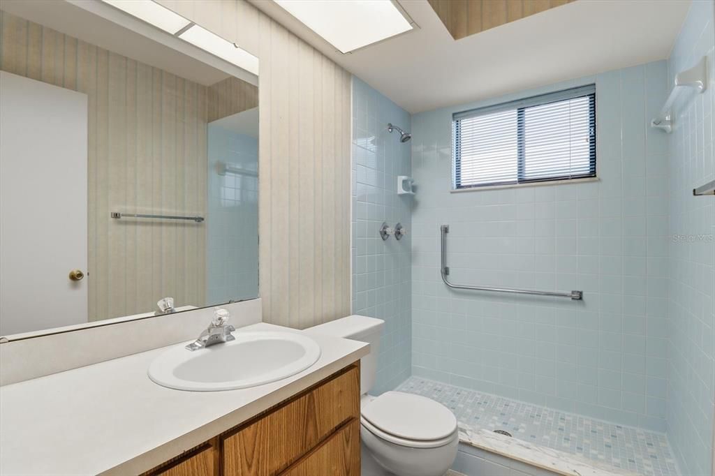 For Sale: $154,500 (2 beds, 2 baths, 1152 Square Feet)
