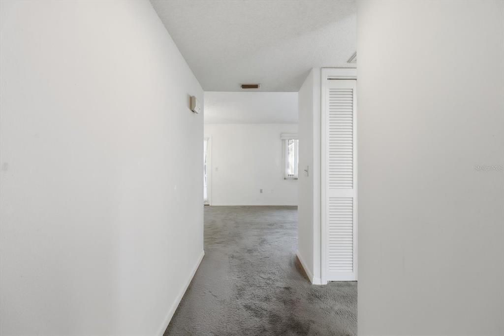 For Sale: $154,500 (2 beds, 2 baths, 1152 Square Feet)