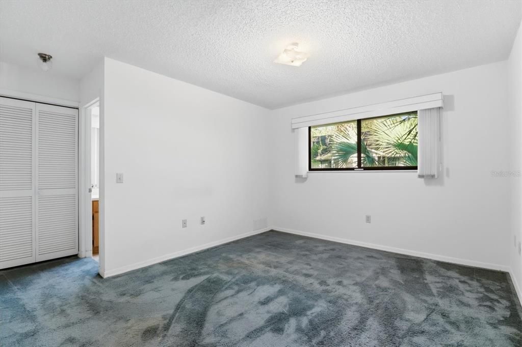 For Sale: $154,500 (2 beds, 2 baths, 1152 Square Feet)