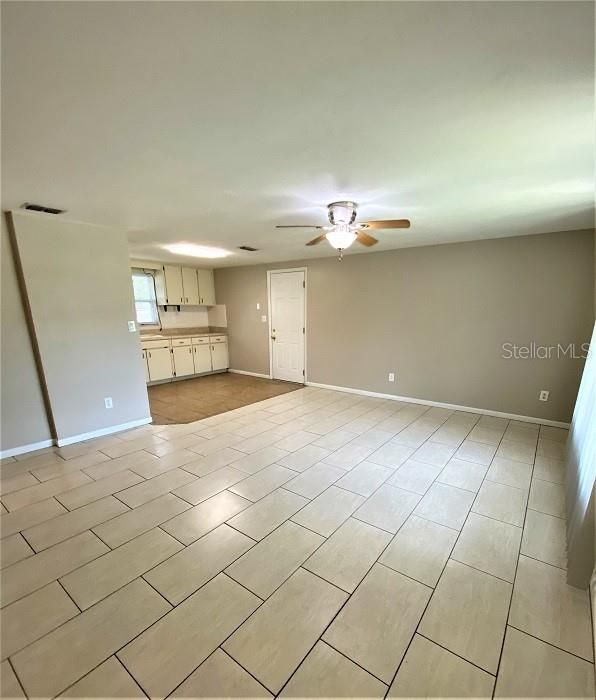 В аренду: $1,450 (2 спален, 1 ванн, 840 Квадратных фут)