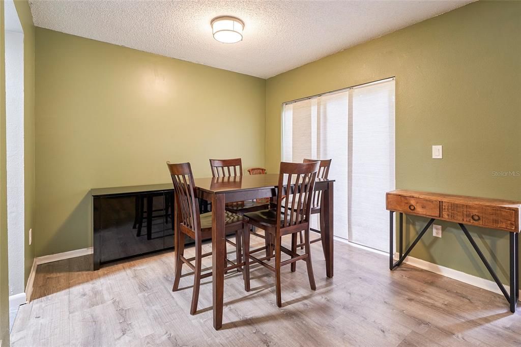 En Venta: $173,000 (2 camas, 1 baños, 1104 Pies cuadrados)