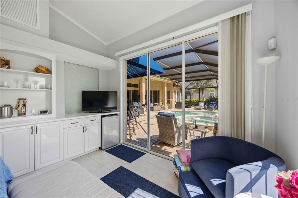 For Sale: $899,500 (3 beds, 4 baths, 2750 Square Feet)