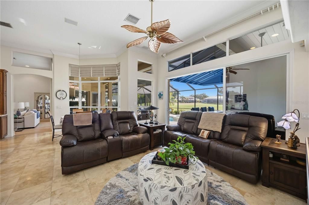 For Sale: $899,500 (3 beds, 4 baths, 2750 Square Feet)