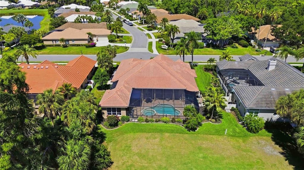 For Sale: $899,500 (3 beds, 4 baths, 2750 Square Feet)