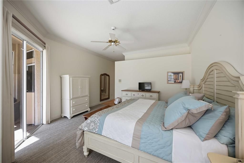 For Sale: $899,500 (3 beds, 4 baths, 2750 Square Feet)