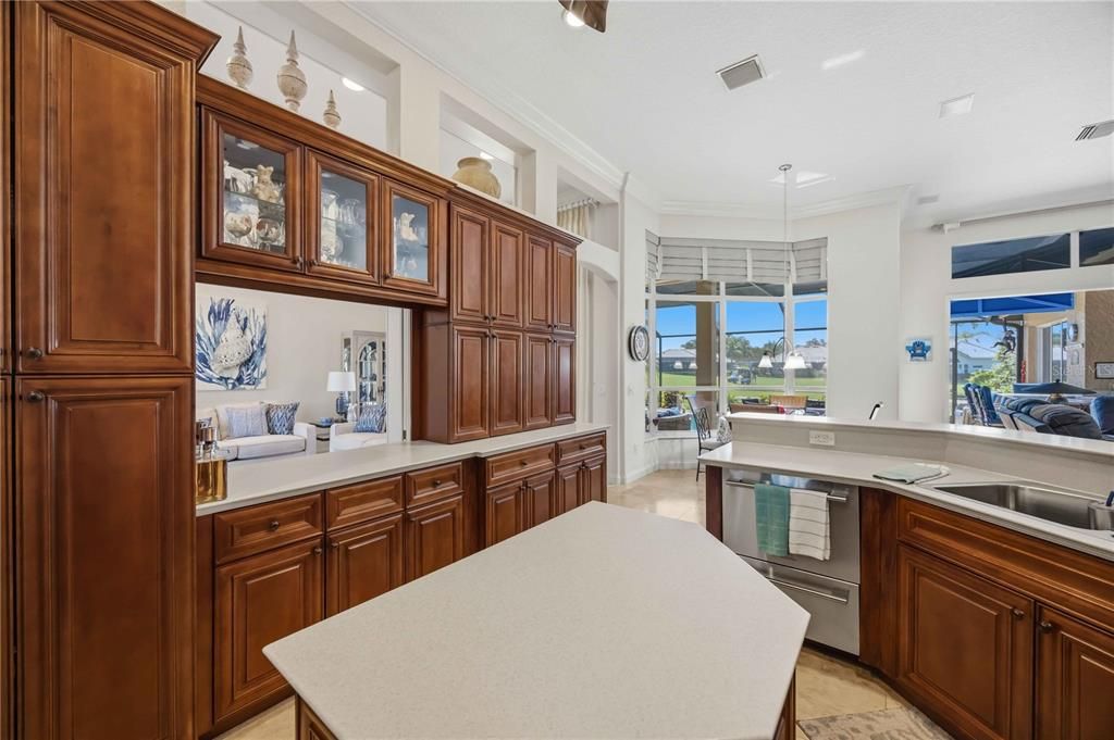 For Sale: $899,500 (3 beds, 4 baths, 2750 Square Feet)