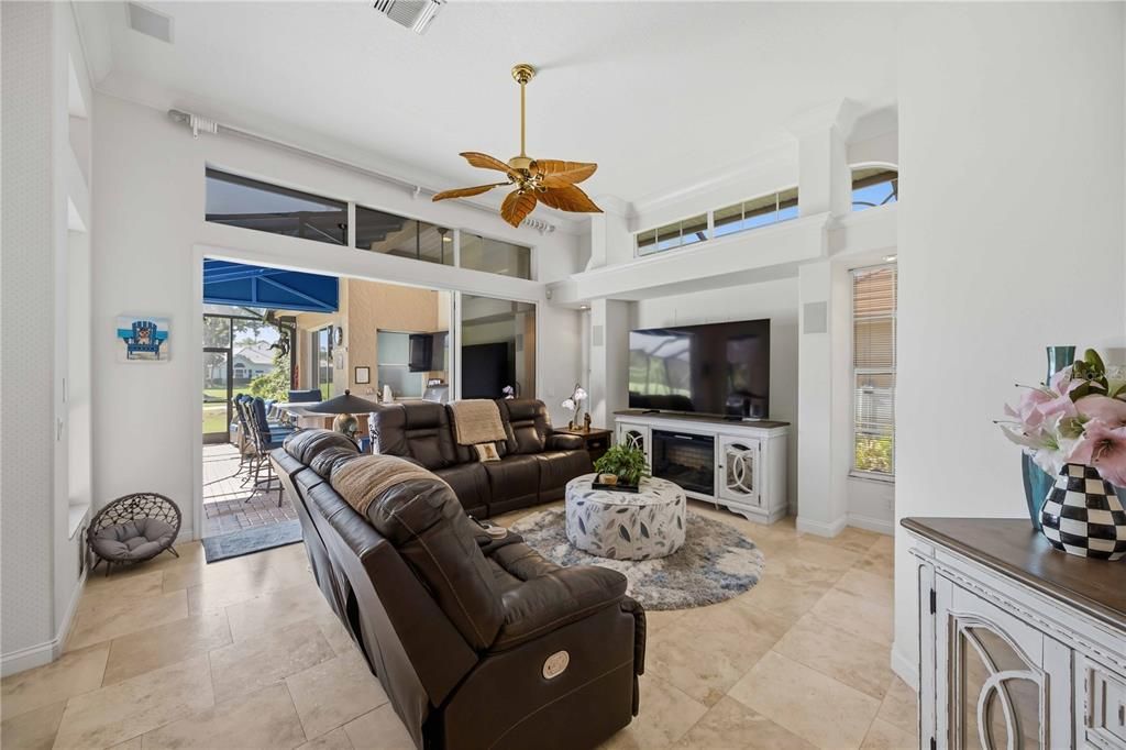 For Sale: $899,500 (3 beds, 4 baths, 2750 Square Feet)