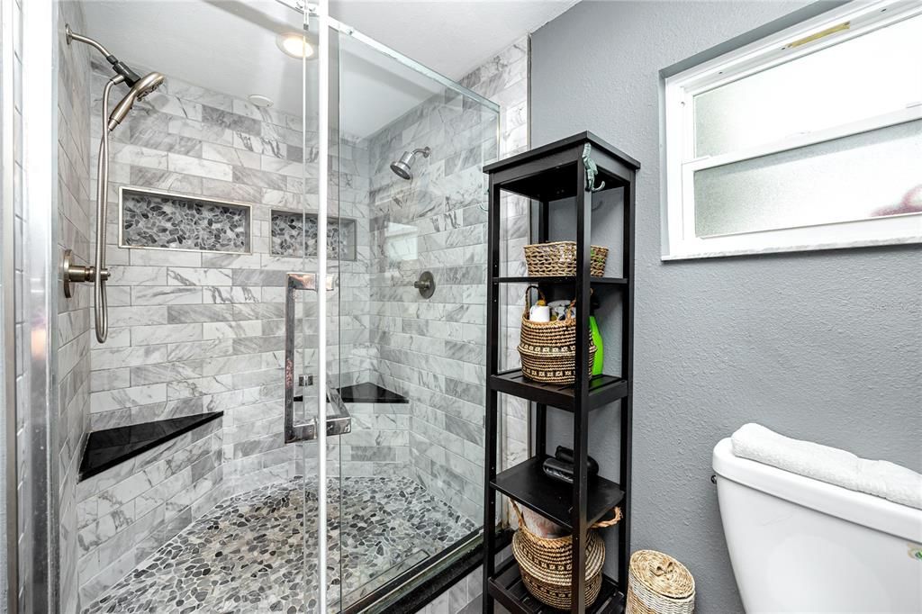 Active With Contract: $475,000 (3 beds, 2 baths, 1410 Square Feet)