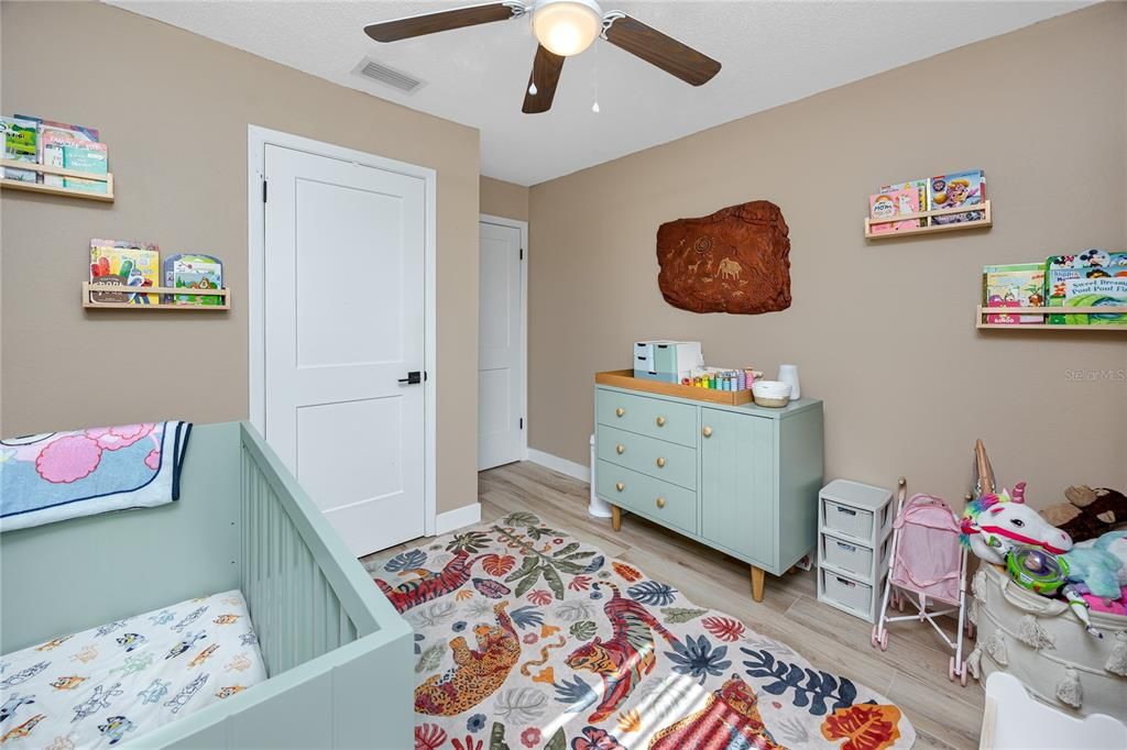 Active With Contract: $475,000 (3 beds, 2 baths, 1410 Square Feet)