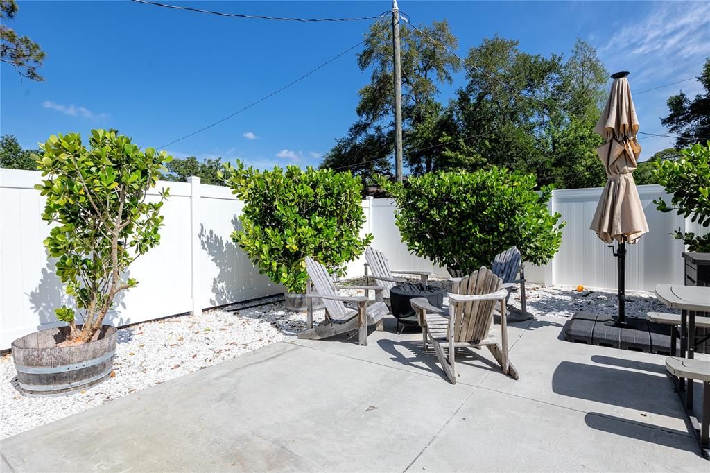 Active With Contract: $475,000 (3 beds, 2 baths, 1410 Square Feet)