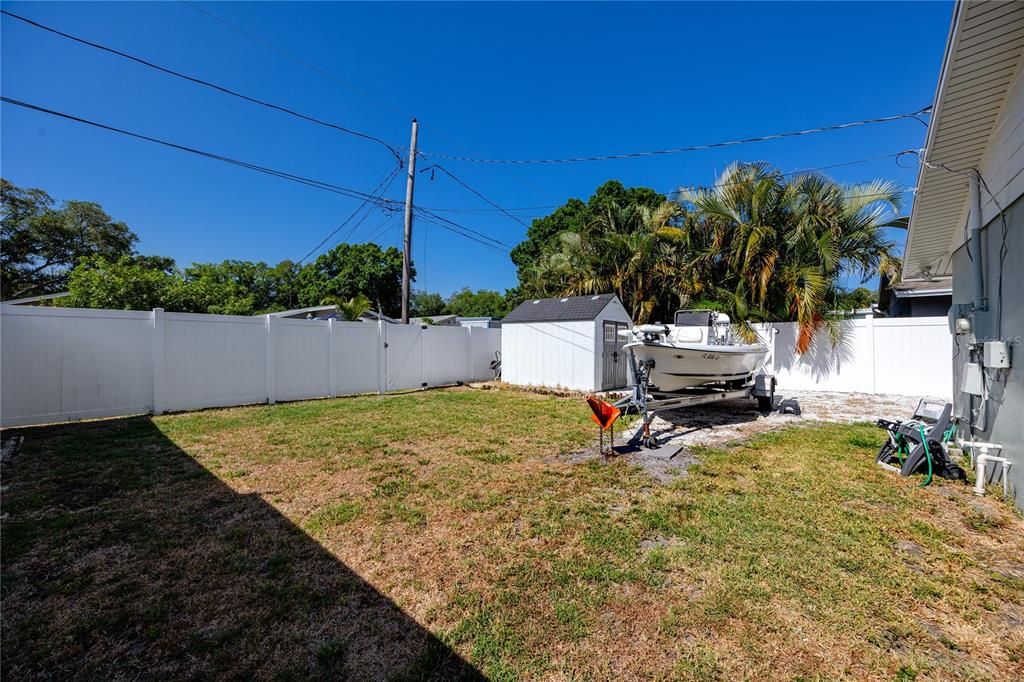 Active With Contract: $475,000 (3 beds, 2 baths, 1410 Square Feet)