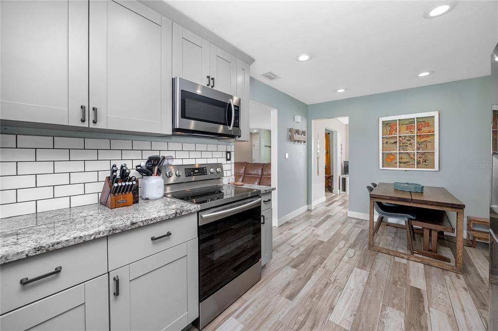 Active With Contract: $475,000 (3 beds, 2 baths, 1410 Square Feet)