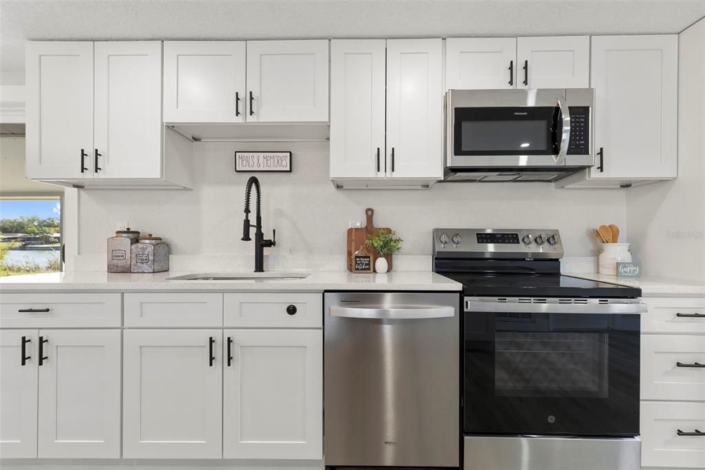 Active With Contract: $319,900 (4 beds, 3 baths, 1690 Square Feet)